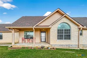 175 Creekwood Dr, Gonzales, TX 78629 - Photo 9