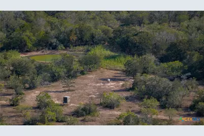 916 County Road 421, Waelder, TX 78959 - Photo 15