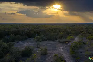 916 Co Rd 421, Waelder, TX 78959 - Photo 5