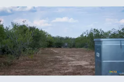 916 County Road 421, Waelder, TX 78959 - Photo 13