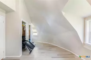 503 Rabbit Run Rd, Victoria, TX 77905 - Photo 11