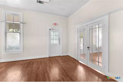 107 W 5th Street, Lampasas, TX 76550 - Photo 11