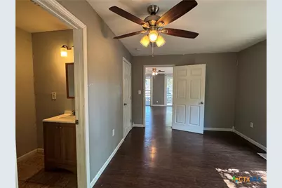 111 N Alexander Street, Belton, TX 76513 - Photo 13