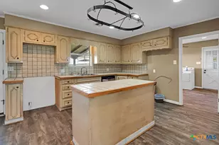 596 Saffle Rd, Robinson, TX 76706 - Photo 7