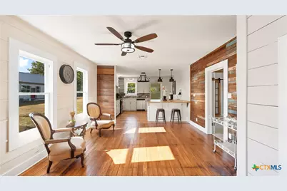 611 Qualls Street, Gonzales, TX 78629 - Photo 9