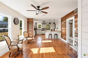 611 Qualls St, Gonzales, TX 78629 - Photo 9