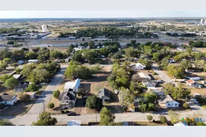 611 Qualls Street, Gonzales, TX 78629 - Photo 47