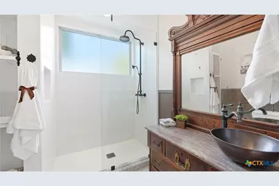 611 Qualls Street, Gonzales, TX 78629 - Photo 27