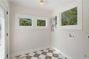 611 Qualls St, Gonzales, TX 78629 - Photo 39