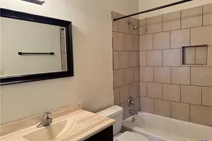 1013 Chestnut St, San Marcos, TX 78666 - Photo 9