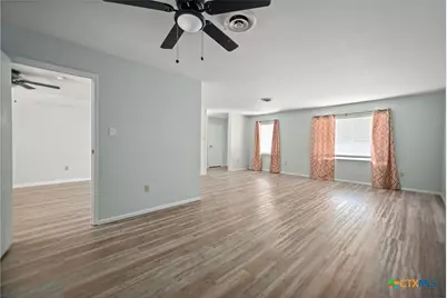 716 Brookhollow Drive, Port Lavaca, TX 77979 - Photo 5