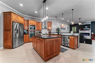 27906 Bogen Rd, New Braunfels, TX 78132 - Photo 15