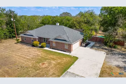 105 Tomahawk Trail, Seguin, TX 78155 - Photo 11