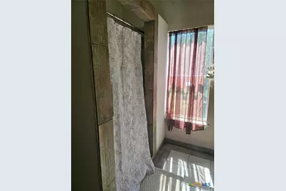 1002 W Leon Street, Gatesville, TX 76528 - Photo 15