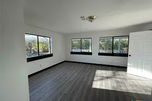 613 Central Texas Expy, Lampasas, TX 76550 - Photo 11