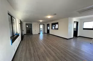 613 Central Texas Expy, Lampasas, TX 76550 - Photo 13