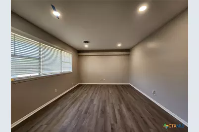 273 Meadow Avenue, New Braunfels, TX 78130 - Photo 11