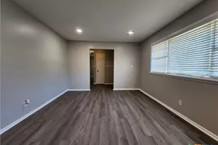 273 Meadow Ave, New Braunfels, TX 78130 - Photo 13