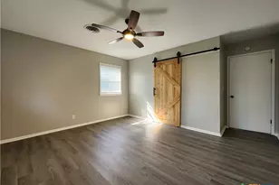 273 Meadow Ave, New Braunfels, TX 78130 - Photo 17