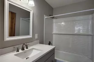 273 Meadow Ave, New Braunfels, TX 78130 - Photo 21