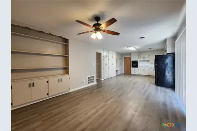 273 Meadow Avenue, New Braunfels, TX 78130 - Photo 3