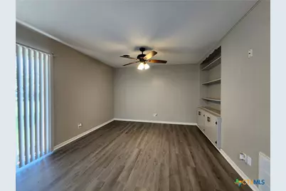 273 Meadow Avenue, New Braunfels, TX 78130 - Photo 5