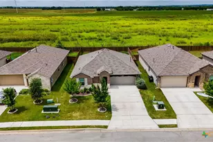 1046 Amble Oak, Seguin, TX 78155 - Photo 1