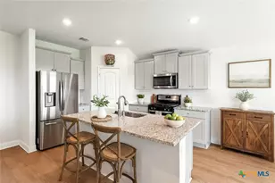 1046 Amble Oak, Seguin, TX 78155 - Photo 5