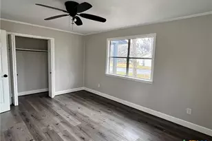 1201 S 21st St, Temple, TX 76504 - Photo 13