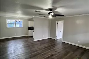 1201 S 21st St, Temple, TX 76504 - Photo 3