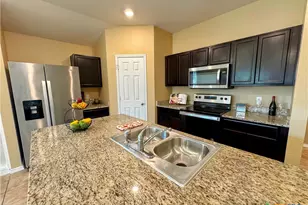 6112 Sally Ride Ln, Killeen, TX 76543 - Photo 3