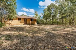 225/229 Country Acres Dr, Seguin, TX 78155 - Photo 23