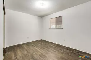 225/229 Country Acres Dr, Seguin, TX 78155 - Photo 13