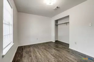 225/229 Country Acres Dr, Seguin, TX 78155 - Photo 15