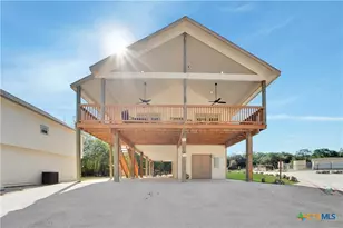 114 River Villas Ct, New Braunfels, TX 78132 - Photo 3