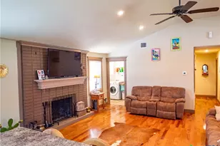 1704 Jackson St, Port Lavaca, TX 77979 - Photo 11