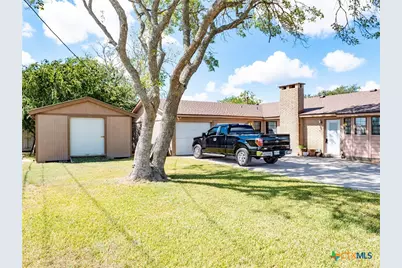 1704 Jackson Street, Port Lavaca, TX 77979 - Photo 3