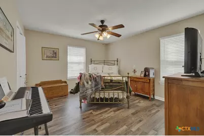 911 Heritage Hill, Canyon Lake, TX 78133 - Photo 23