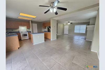 307 Stone Point, New Braunfels, TX 78130 - Photo 11