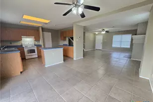 307 Stone Point, New Braunfels, TX 78130 - Photo 11