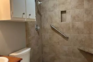 1051 Country Club Dr, Seguin, TX 78155 - Photo 9