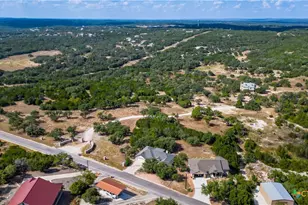 1138 Royal Eagle Dr, Fischer, TX 78623 - Photo 3
