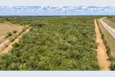 946 Fm 2718, Cuero, TX 77954 - Photo 9