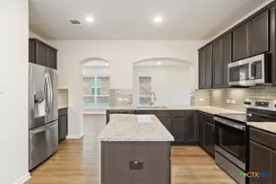 1044 Shelby Dr, Belton, TX 76513 - Photo 13