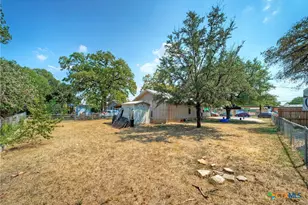 604 Vargas Rd, Austin, TX 78741 - Photo 7