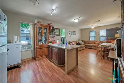 604 Vargas Road, Austin, TX 78741 - Photo 15