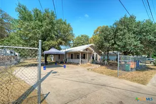 604 Vargas Rd, Austin, TX 78741 - Photo 1