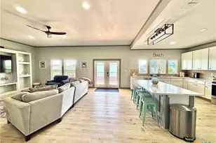 86 Kingfisher St, Port O'Connor, TX 77982 - Photo 9