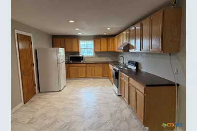 2312 Tibiletti Drive, Victoria, TX 77901 - Photo 11