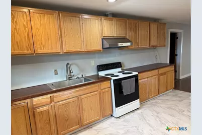 2312 Tibiletti Drive, Victoria, TX 77901 - Photo 9